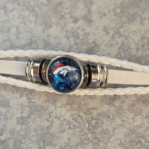 Denver Broncos Snap White and Silver Women's Bracelet